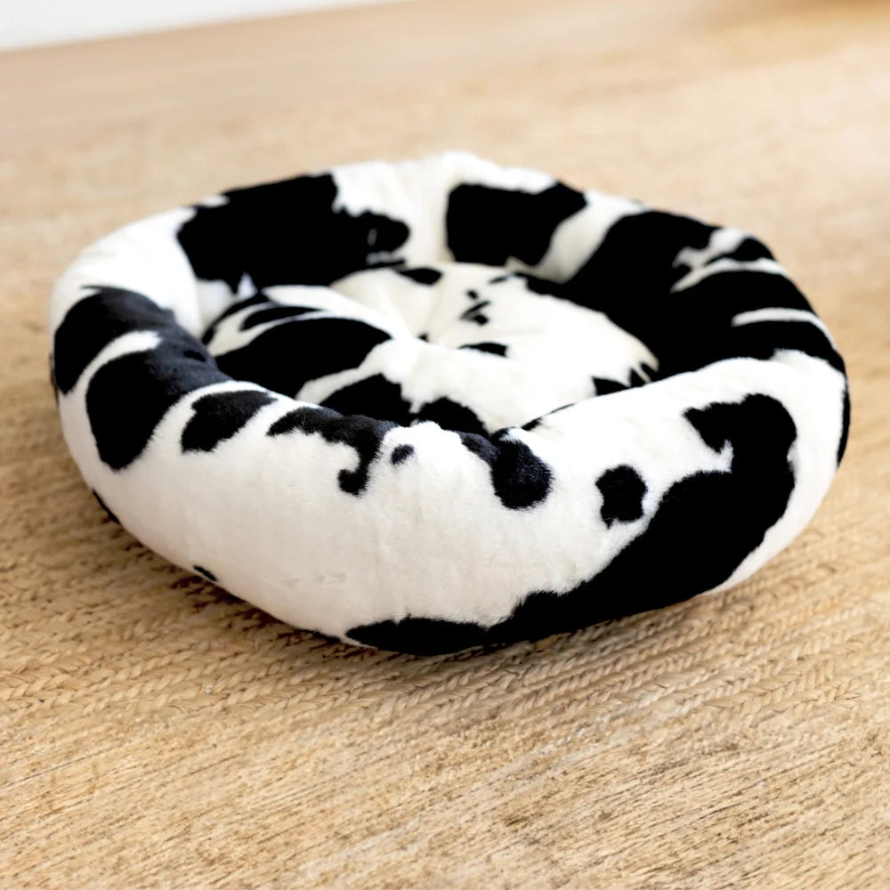 Lit pour chien et chat en fausse fourrure avec coussin amovible – Modèle Fluffi