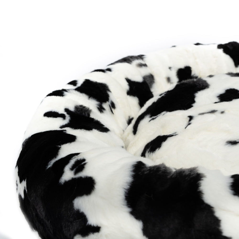 Lit pour chien et chat en fausse fourrure avec coussin amovible – Modèle Fluffi